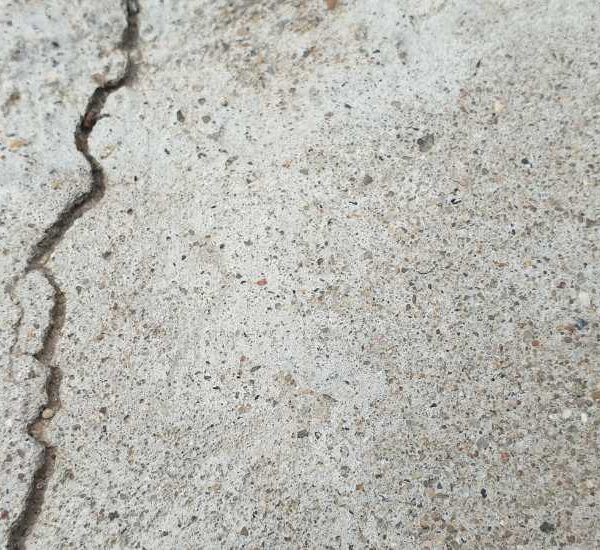 Decoding Concrete Cracks: A Comprehensive Guide to Causes and Remedies