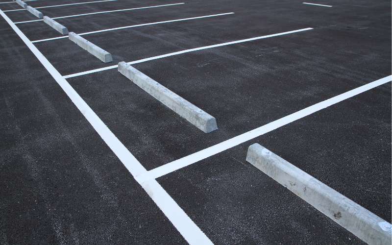 Advantages of Using High-Strength Concrete for Commercial Parking Lots