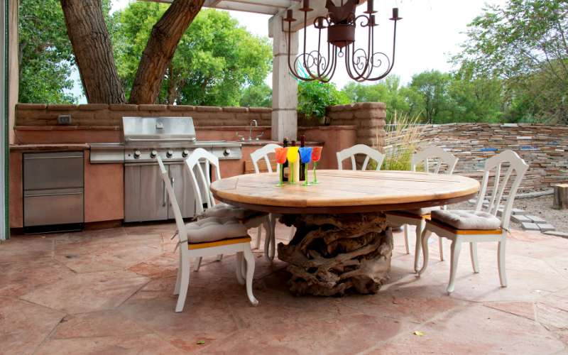 How to Choose the Right Concrete Finish for Your Patio