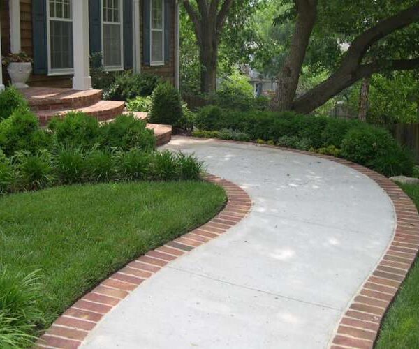 Designing Concrete Walkways for High-Traffic Areas